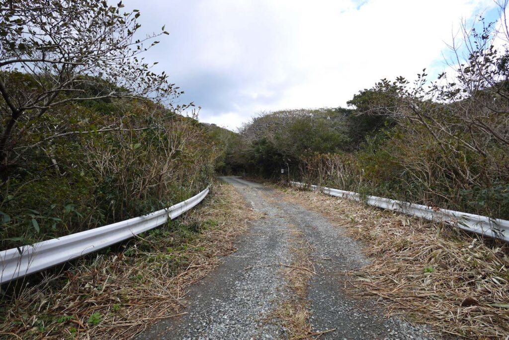 新島ロラン局に至る道